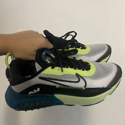 Running Shoes Nike