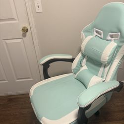 Chair in Excellent Condition