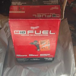 NEW Milwaukee FUEL 2904-20 18V 1/2" Cordless Brushless Hammer Drill M18