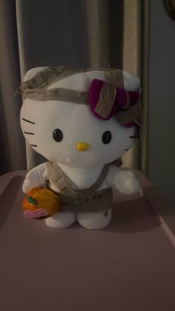 Hello kitty mummy