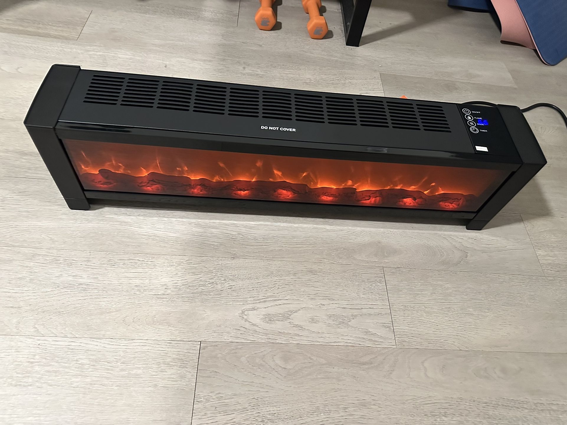 electric space heater - brand new -1500 w- perfect for bed room / Office