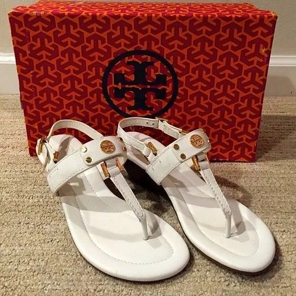 Like NEW Tory Burch Designer Robinson T Strap White Sandals Wedge Heels 8.5