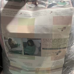 Snoogle Pregnancy Pillow