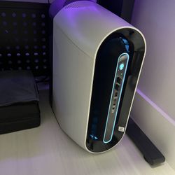 Gaming PC. Alienware Aurora R11 Gaming Pc