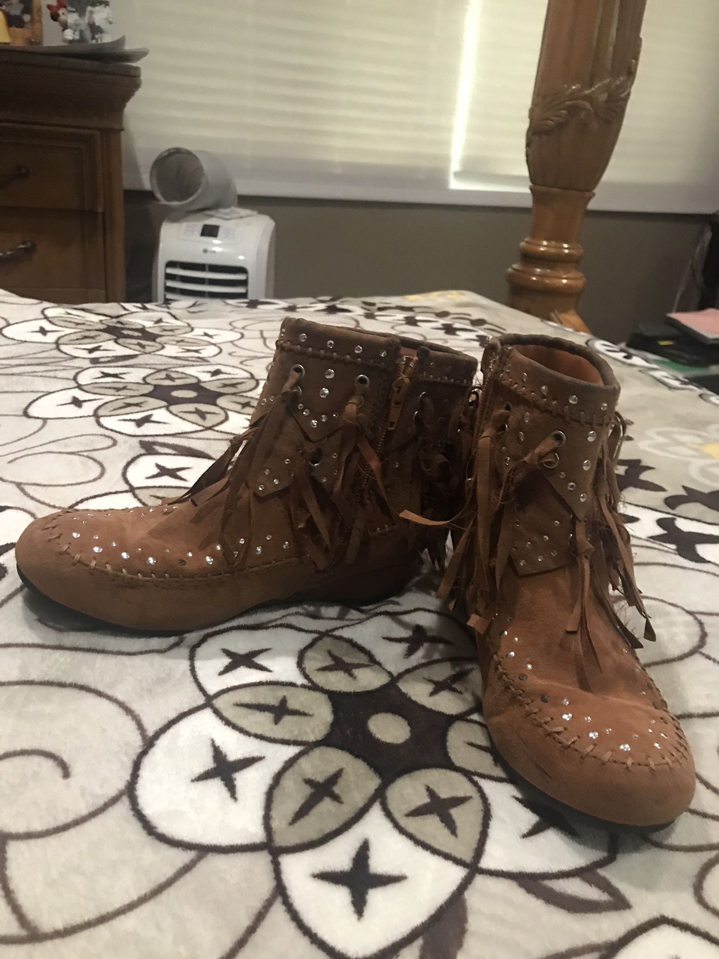 Justices girl boots size 3