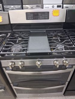 GE double oven gas stove