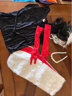 🖤🤍 Cruella de Vil Halloween Costume – Women’s M/L