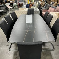 Modern Sintered Stone Round Dining Table Collision Resistant Rounded Corners with 8 Chairs