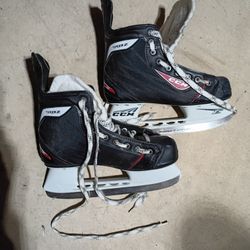 Men's Hockey Skates Size 7