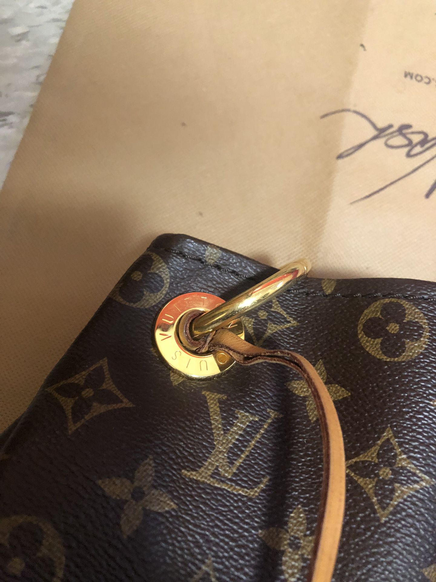 Men's Louis Vuitton shoulder bag . barely used!!! for Sale in  Philadelphia, PA - OfferUp