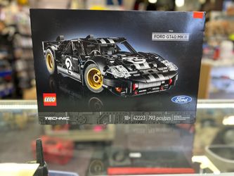 LEGO Technic 1966 Ford GT40 MKII Race Car (42223)