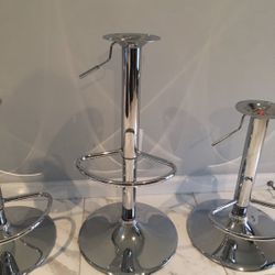 Bar stool base ( best offer)