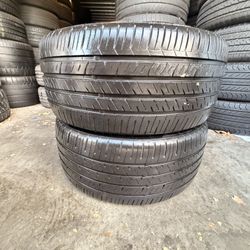 Evoluxx 235/40/19 50-60% Tread (2). 