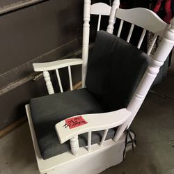 Rocking Chair 