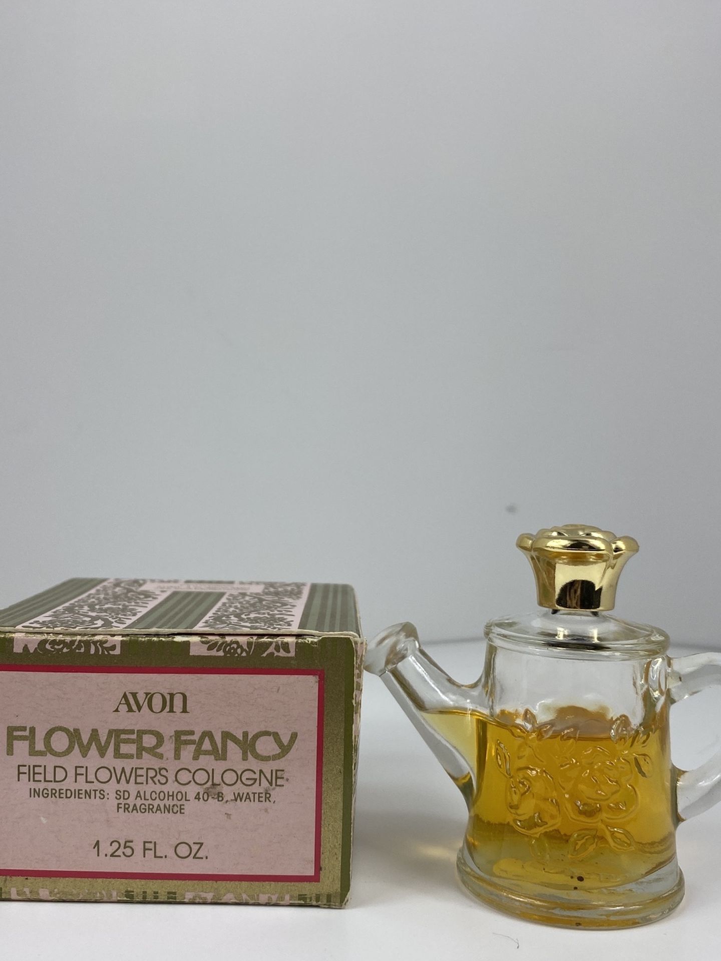 Avon Flower Fancy Field Flowers Cologne Third FullWatering Can Goldtone Rose Cap