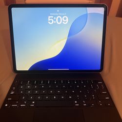 iPad Pro 11’ 4th Gen M2 Chip 128GB with Apple Magic Keyboard