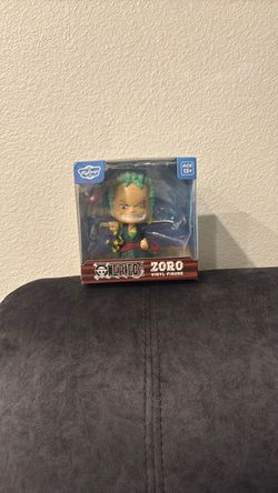 One peace zoro vinyl figure