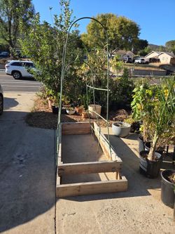 Garden planter box with trellis. Can deliver