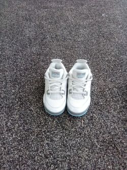 Jordan 4s