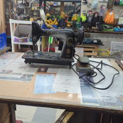 Singer Sewing Machine. 99k