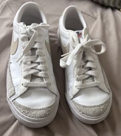 New Like Women Nike Shoes Size 5/5