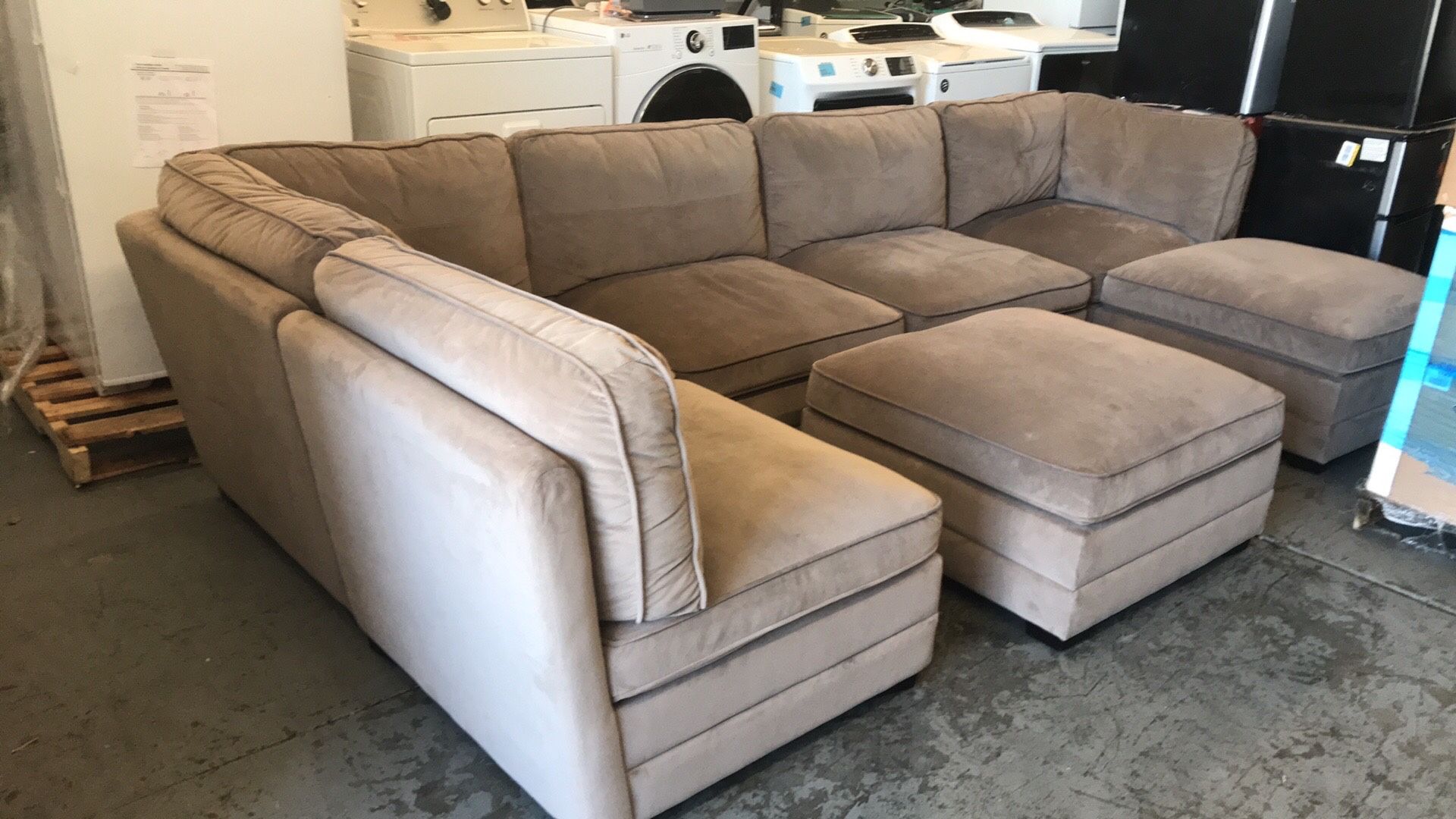 LG 7.4 cu.ft. Smart wifi Enabled Gas Dryer with TurboSteam Model