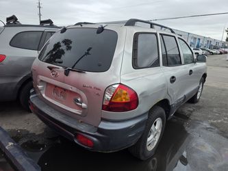 2003 Hyundai Santa Fe for Parts