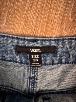 Super cute long Vans skirt size 28.