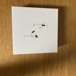 AirPods New And Sealed (taking Best Offer)