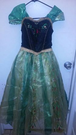 Like new disney elsa dress size 9-10