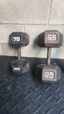 Single 95, Single 70 YORK. Dumbells 
Delivery for extra.
$ 1 Per Pounds&Libras 
Delivery for extra