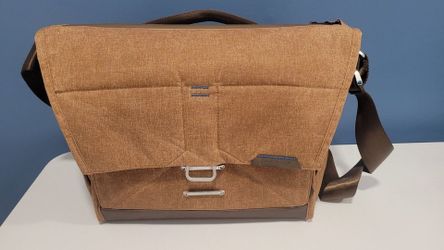 Peak Design Everyday Messenger Bag 15