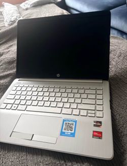 Hp lap top small damage