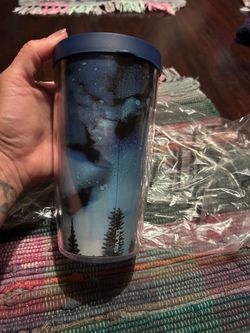 Tervis 24oz tumbler with lid