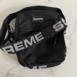 Supreme Men's Shoulder Bag OBO