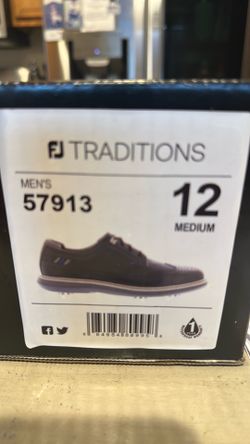 Men’s size 12 golf shoes…