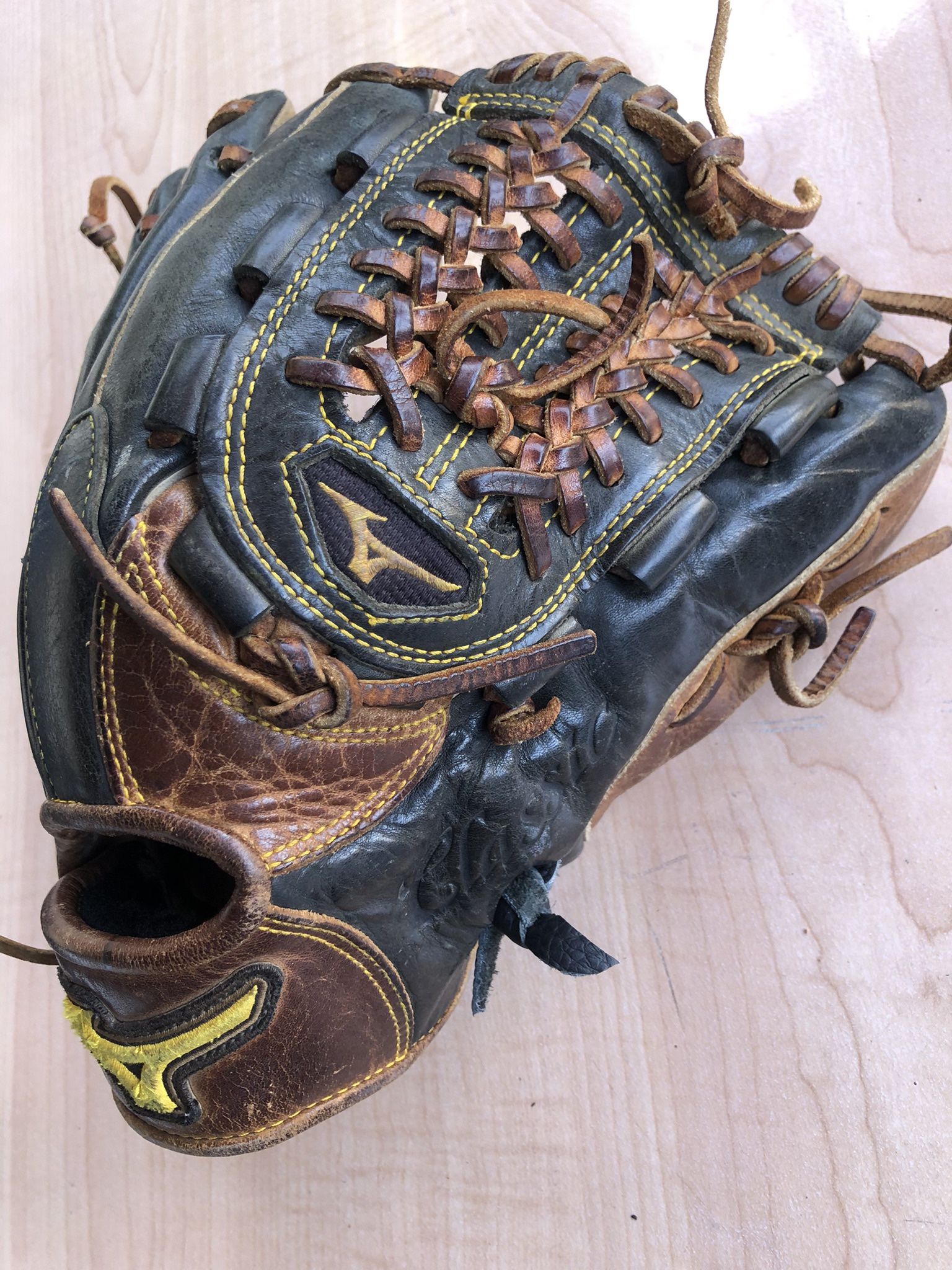 Mizuno Classic Pro Baseball Glove 11.5” In Good Condition Have More Equipment Available 