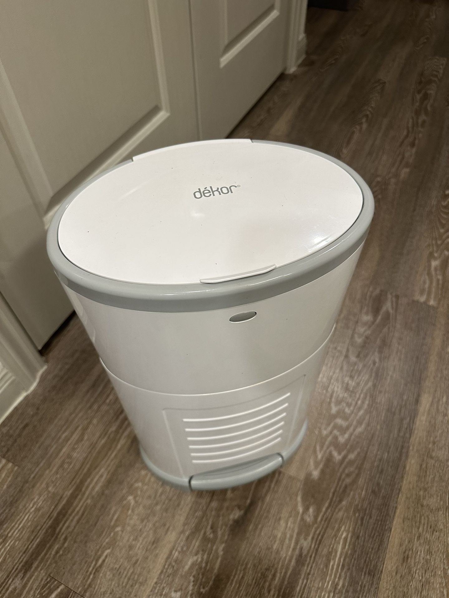 Diaper Dekor Classic Hands-Free Diaper Pail | Easiest to Use | Just Step – Drop – Done | Doesn’t Absorb Odors | Most Economical Refill System | 70% Re