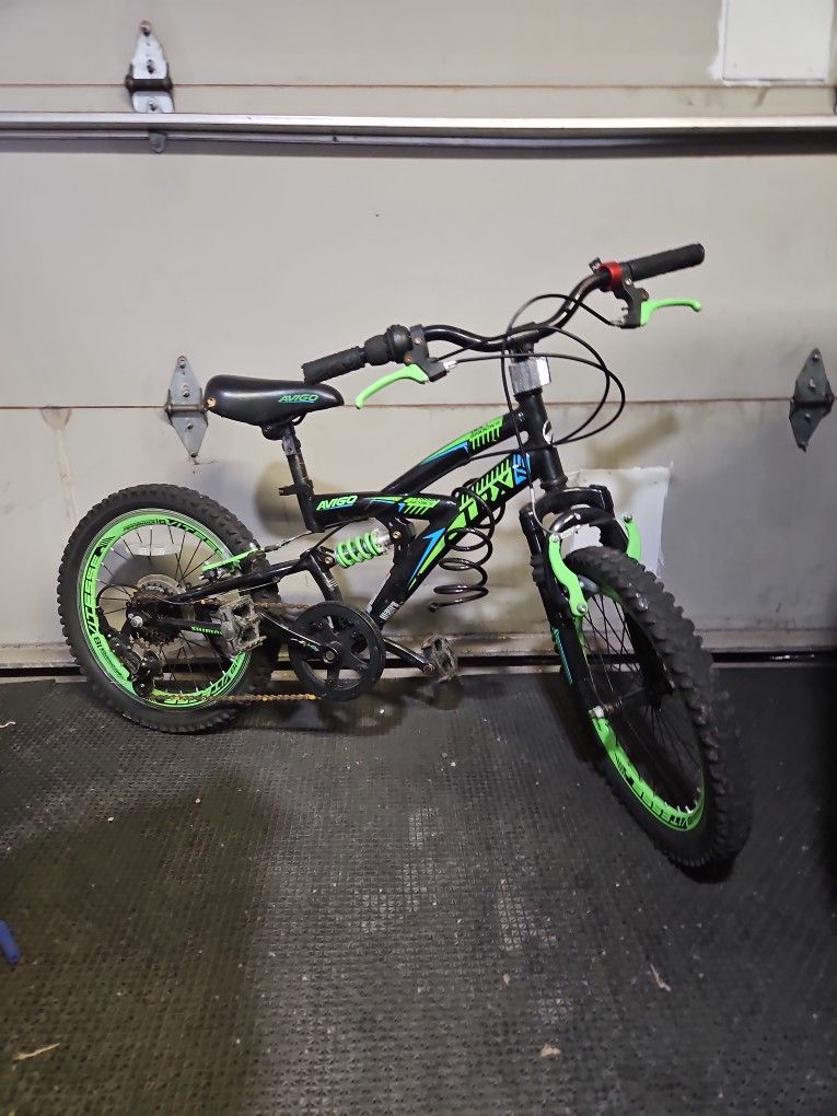 Amigo Mountain Bike With Neon Colors