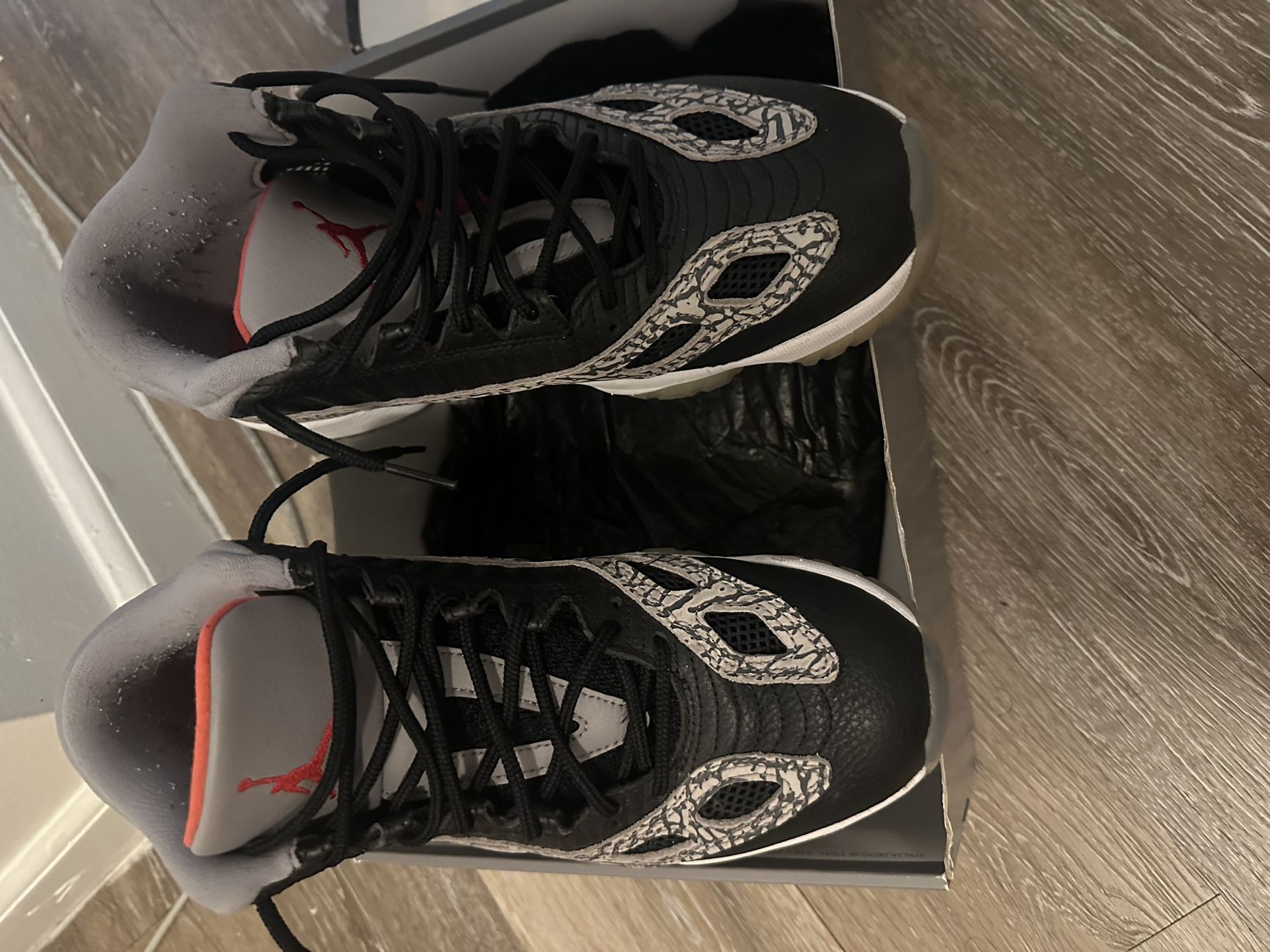 Air Jordan 11