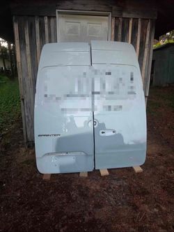 2007-2018 Mercedes sprinter rear doors