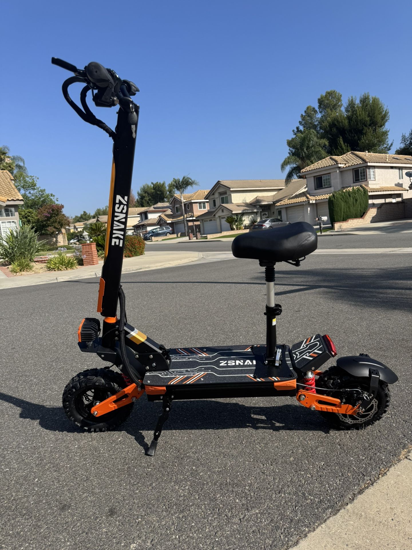 Electric scooter