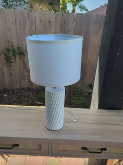 White lamp with Shade