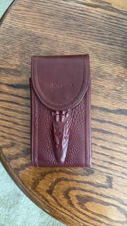 Hengwin genuine large phone holder like new.