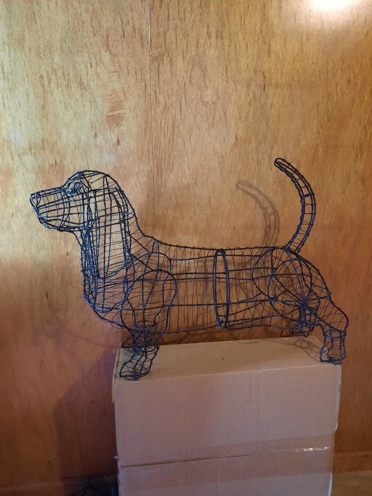 Bassett Hound Wire Frame For Topiary