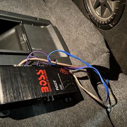 Kicker Comp Subwoofer And Amp 