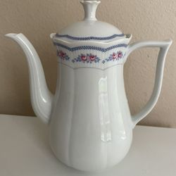 Johann Haviland Bavaria Germany 8" Ceramic Coffee Pot Teapot ROSE PATTERN