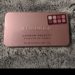 Revolution Shadow Pallette 
