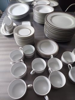 Mikasa Platinum Symmetry dinnerware