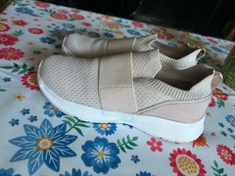 Woman’s shoes